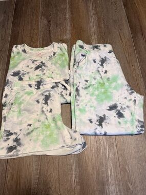 Women’s Secret Treasures Tie-Dye Lounge Pajama three piece Set in Green and Gray